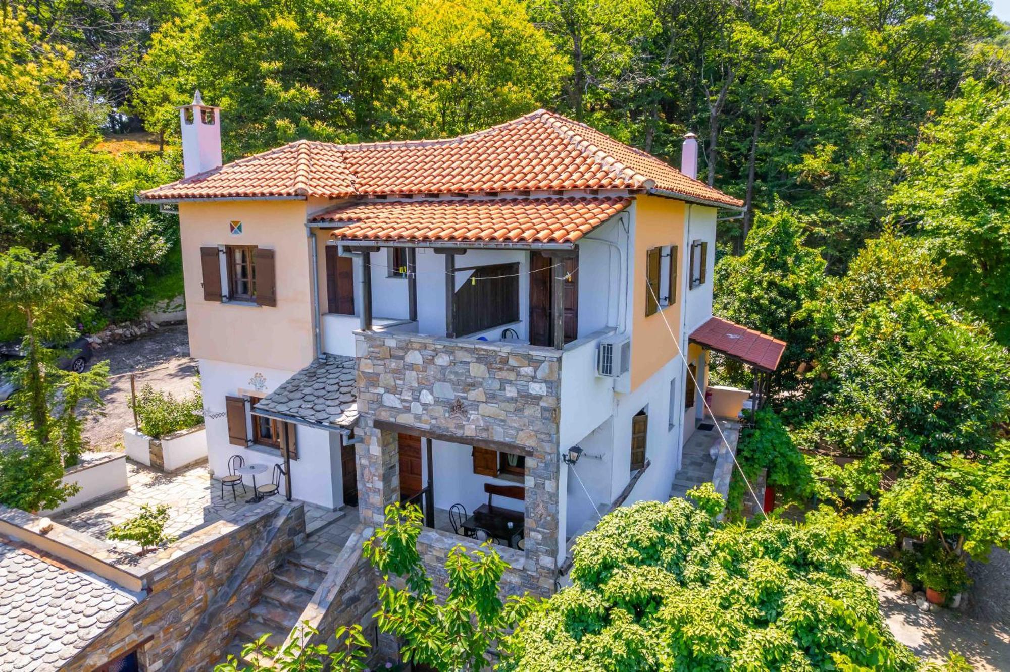 Guesthouse Papachristou Tsagarada Bagian luar foto