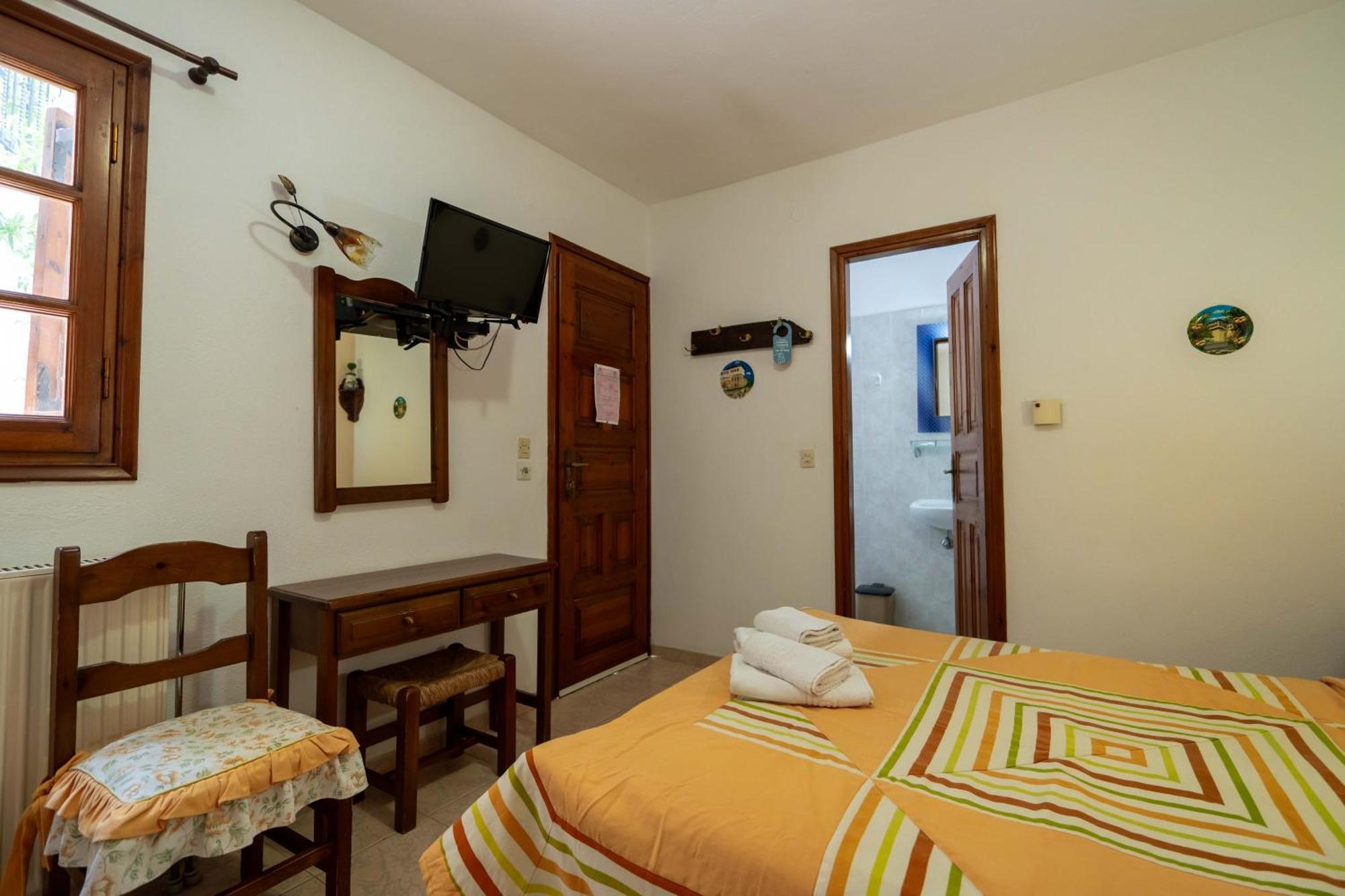 Guesthouse Papachristou Tsagarada Bagian luar foto