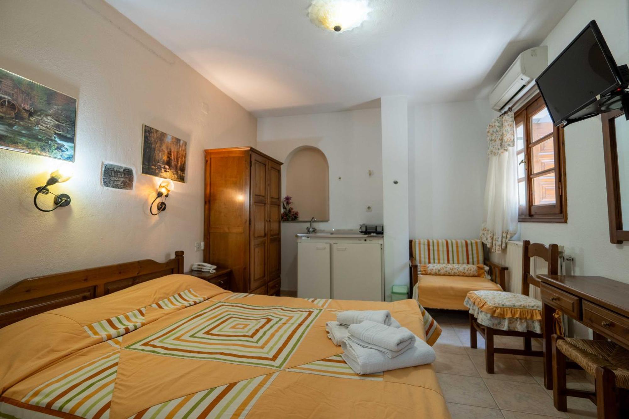 Guesthouse Papachristou Tsagarada Bagian luar foto