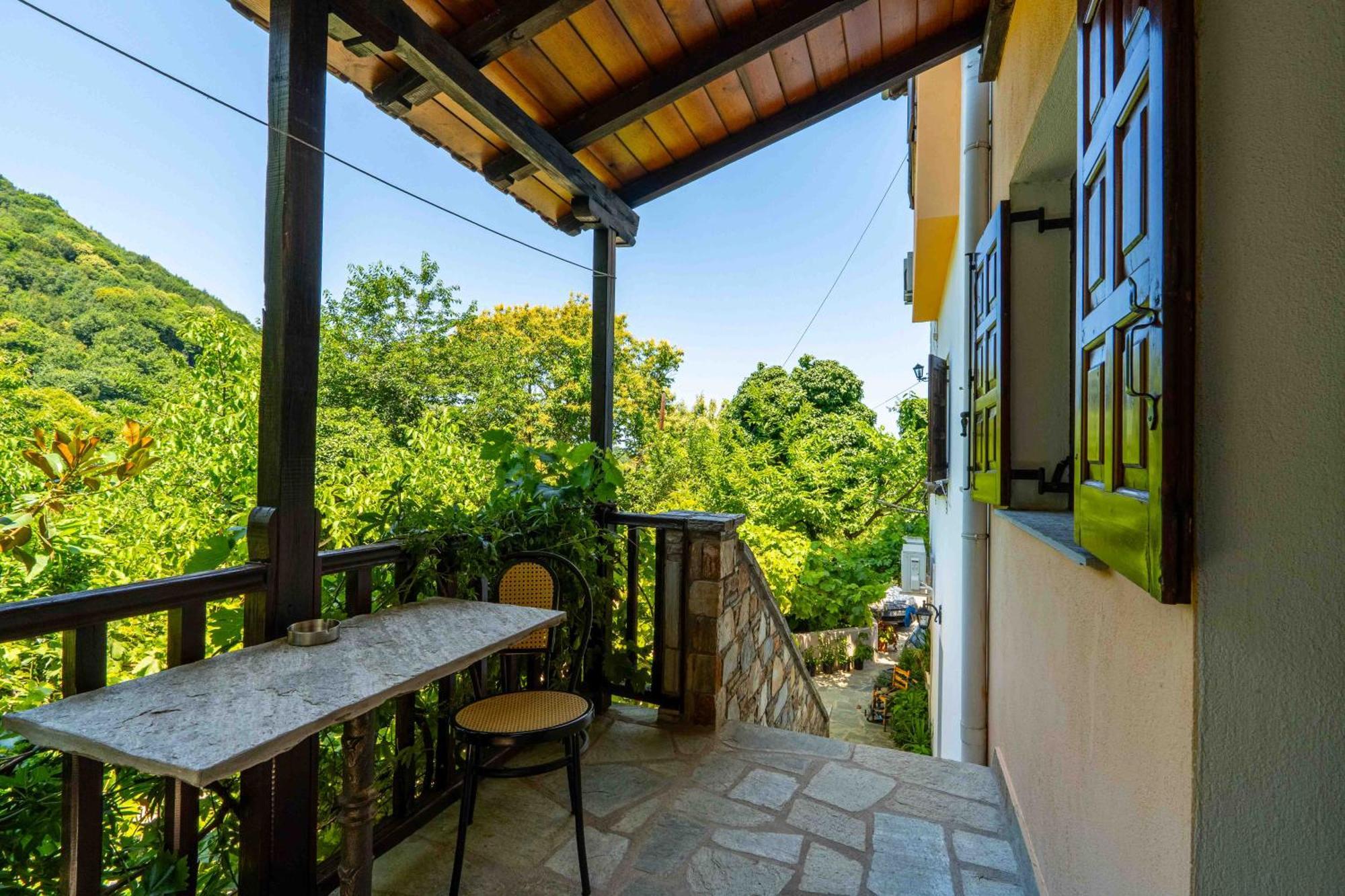 Guesthouse Papachristou Tsagarada Bagian luar foto